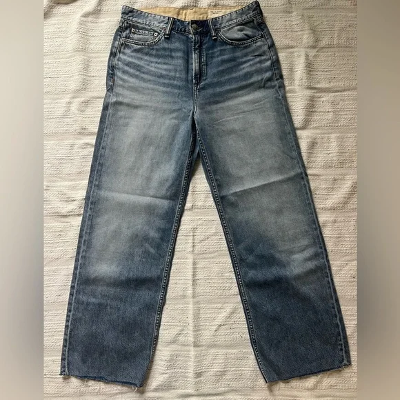 Rag & Bone Logan Mid Rise Featherweight Wide Leg Raw Hem Jeans Light/Med Wash 29 - Picture 4 of 10